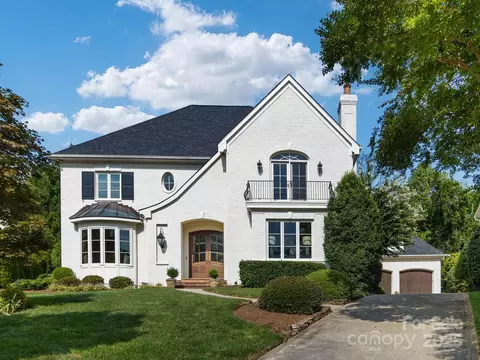 2209 Wrenwood Pond Ct, Charlotte, NC 28211