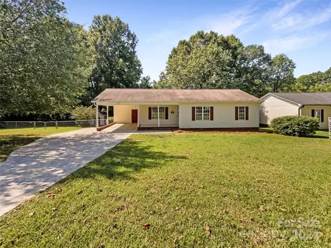 310 E Louisiana Ave, Bessemer City, NC 28016
