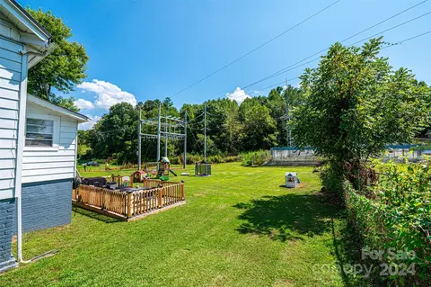 Other - 204 Catawba Ave, Hickory, NC 28601 photo 5 of 11