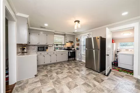 Other - 204 Catawba Ave, Hickory, NC 28601 photo 2 of 11