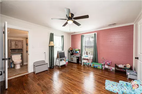 Bedroom - 204 Catawba Ave, Hickory, NC 28601 photo 5 of 7