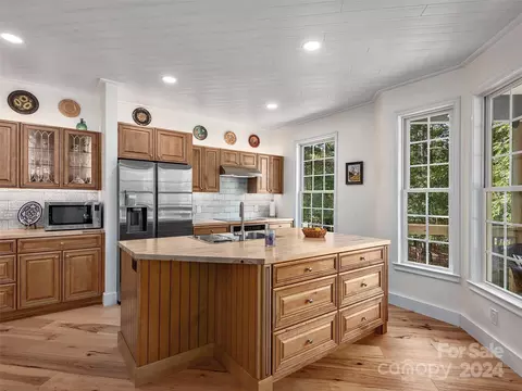 447 River Park Ln, Mill Spring, NC 28756 photo 6