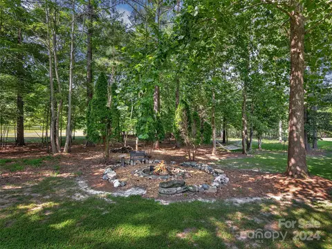 447 River Park Ln, Mill Spring, NC 28756 photo 35
