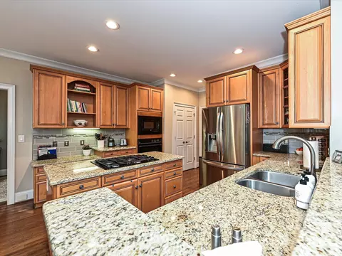 4658 Eagle Pointe Ct, Denver, NC 28037 photo 14