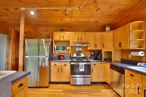 Kitchen - 1698 Cabin Flats Rd, Sylva, NC 28779 photo 1 of 2