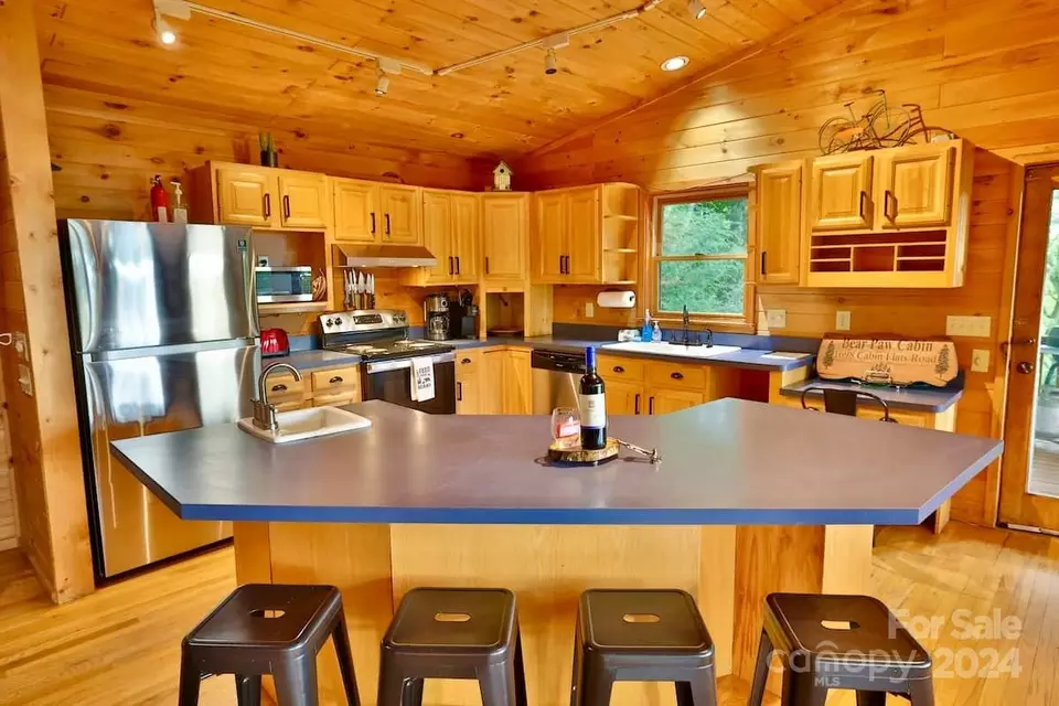 Kitchen - 1698 Cabin Flats Rd, Sylva, NC 28779 photo 2 of 2