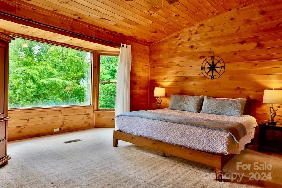 Bedroom - 1698 Cabin Flats Rd, Sylva, NC 28779 photo 5 of 5