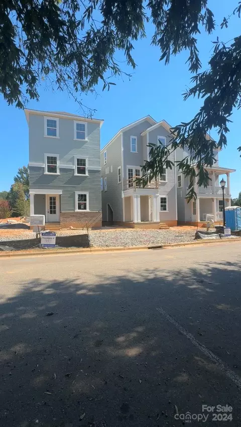 215 Davidson Gateway Dr, Davidson, NC 28036 photo 3