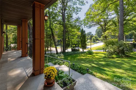 6 Tree Haven Dr, Brevard, NC 28712 photo 3