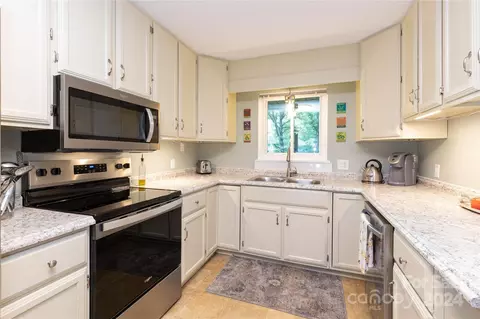 6 Tree Haven Dr, Brevard, NC 28712 photo 12
