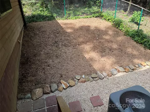 6 Tree Haven Dr, Brevard, NC 28712 photo 6