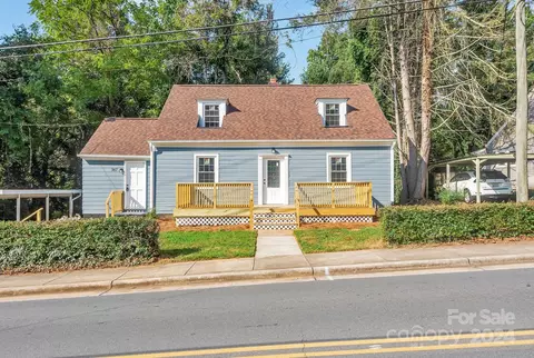 367 Elk Spur St, Elkin, NC 28621