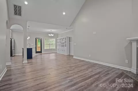 Living - 422 Brown Rd, King, NC 27021 photo 4 of 4