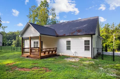 Exterior - 422 Brown Rd, King, NC 27021 photo 9 of 12