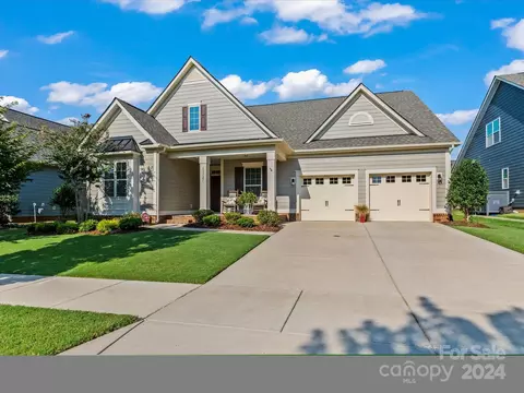 13327 Union Square Dr, Huntersville, NC 28078