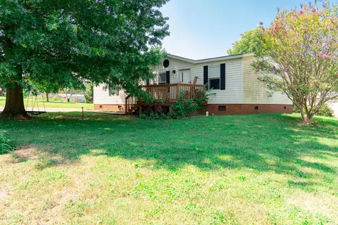 1215 Harbin Ct, Bessemer City, NC 28016