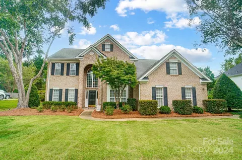 1215 Applegate Pkwy, Waxhaw, NC 28173