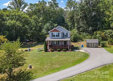 345 Youngs Drive Ext, Candler, NC 28715