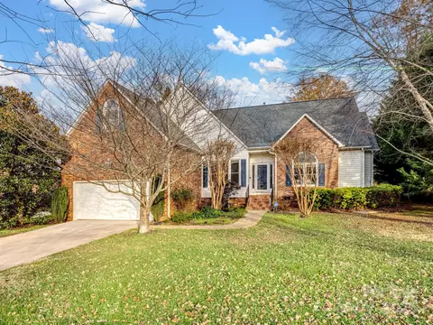 1823 Southridge Dr, Belmont, NC 28012
