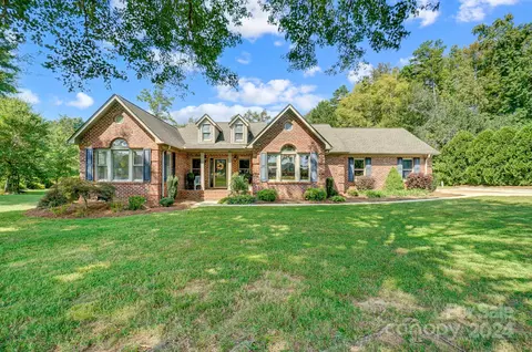 262 Southern Farm Rd, Gastonia, NC 28056
