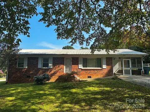614 3rd Street Sw Pl SW, Conover, NC 28613