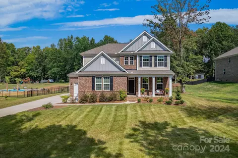 114 Larne Port Dr, Rock Hill, SC 29732