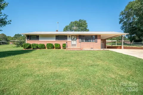 1485 20th Ne St NE, Hickory, NC 28601