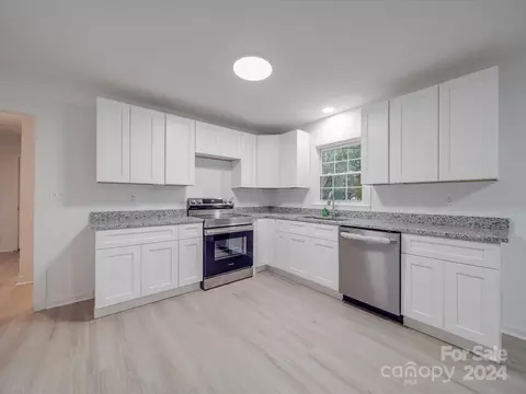 610 Davis St, Lancaster, SC 29720 photo 9