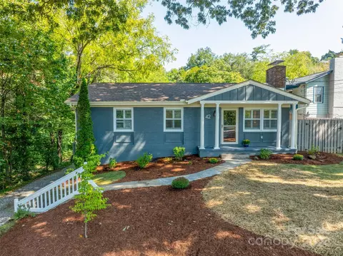 42 Hamburg Dr, Weaverville, NC 28787