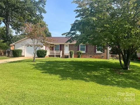 406 Twain Ave, High Point, NC 27260
