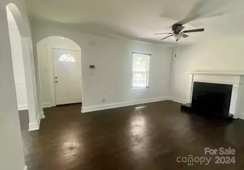 Living - 210 Wilson St, Monroe, NC 28112 photo 1 of 4