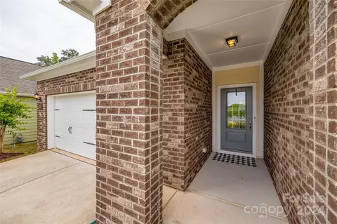 Exterior - 458 Dudley Dr, Fort Mill, SC 29715 photo 2 of 9