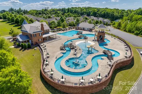 Exterior - 458 Dudley Dr, Fort Mill, SC 29715 photo 6 of 9