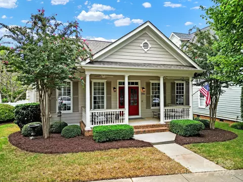 396 Third Baxter St, Fort Mill, SC 29708 photo 2