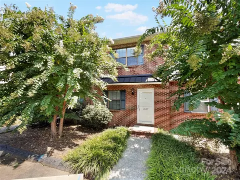 1527 S Point Rd, Belmont, NC 28012