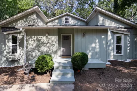 5079 Mariana Ln, Tega Cay, SC 29708