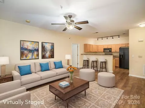 1272 Duncan Gardens Dr, Charlotte, NC 28206