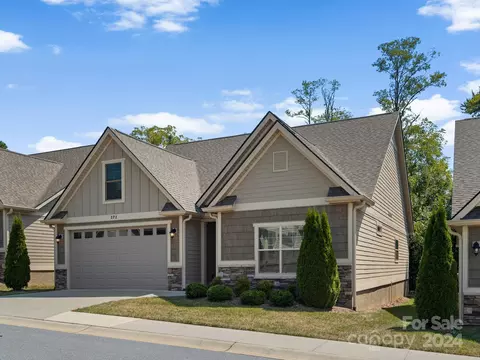 272 Windstone Dr, Fletcher, NC 28732 photo 2