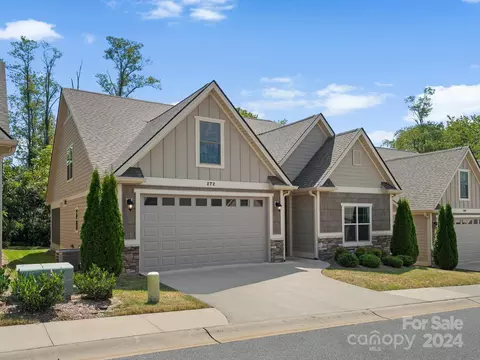 272 Windstone Dr, Fletcher, NC 28732