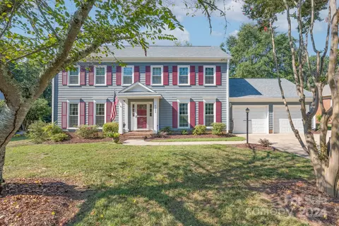 6323 Willow Run Dr, Charlotte, NC 28277