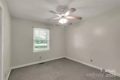 Bedroom - 2005 Hilton Way Rd, Lancaster, SC 29720 photo 1 of 6