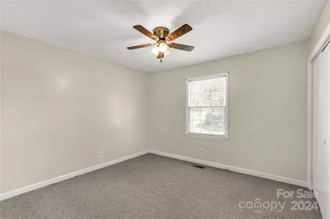 Bedroom - 2005 Hilton Way Rd, Lancaster, SC 29720 photo 5 of 6