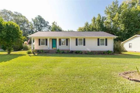2005 Hilton Way Rd, Lancaster, SC 29720