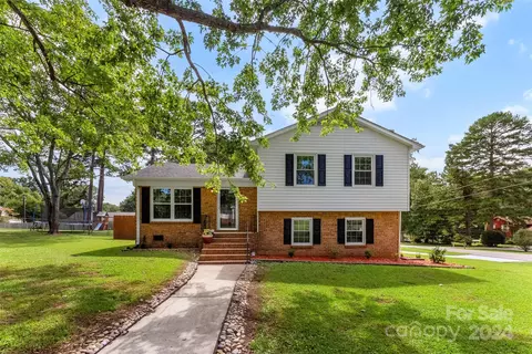 4821 Buckeye Ln, Gastonia, NC 28056