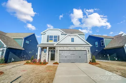 8402 Acadia 351 Pkwy #351, Sherrills Ford, NC 28673