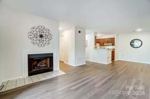 8123 Tremaine G Ct #G, Charlotte, NC 28227
