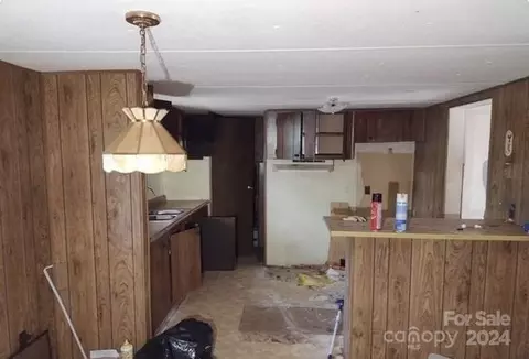 3114 Thompson Rd, Lancaster, SC 29720 photo 2