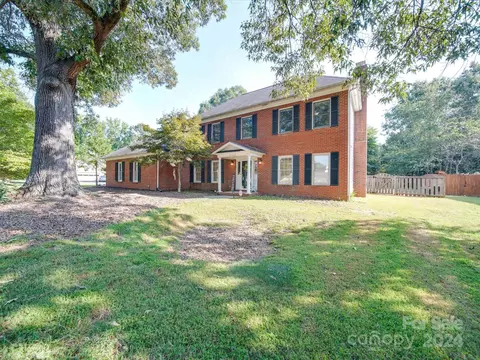 14307 Phillips Rd, Matthews, NC 28105
