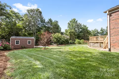 Exterior - 7804 Harbor Master Ct, Denver, NC 28037 photo 4 of 4