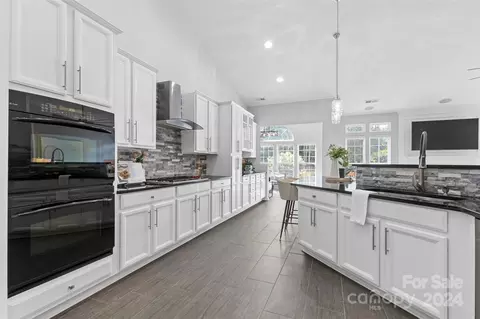 Kitchen - 7804 Harbor Master Ct, Denver, NC 28037 photo 1 of 3